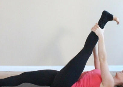 Bật mí 5 bài tập yoga cho bệnh viêm khớp hiệu quả và an toàn
